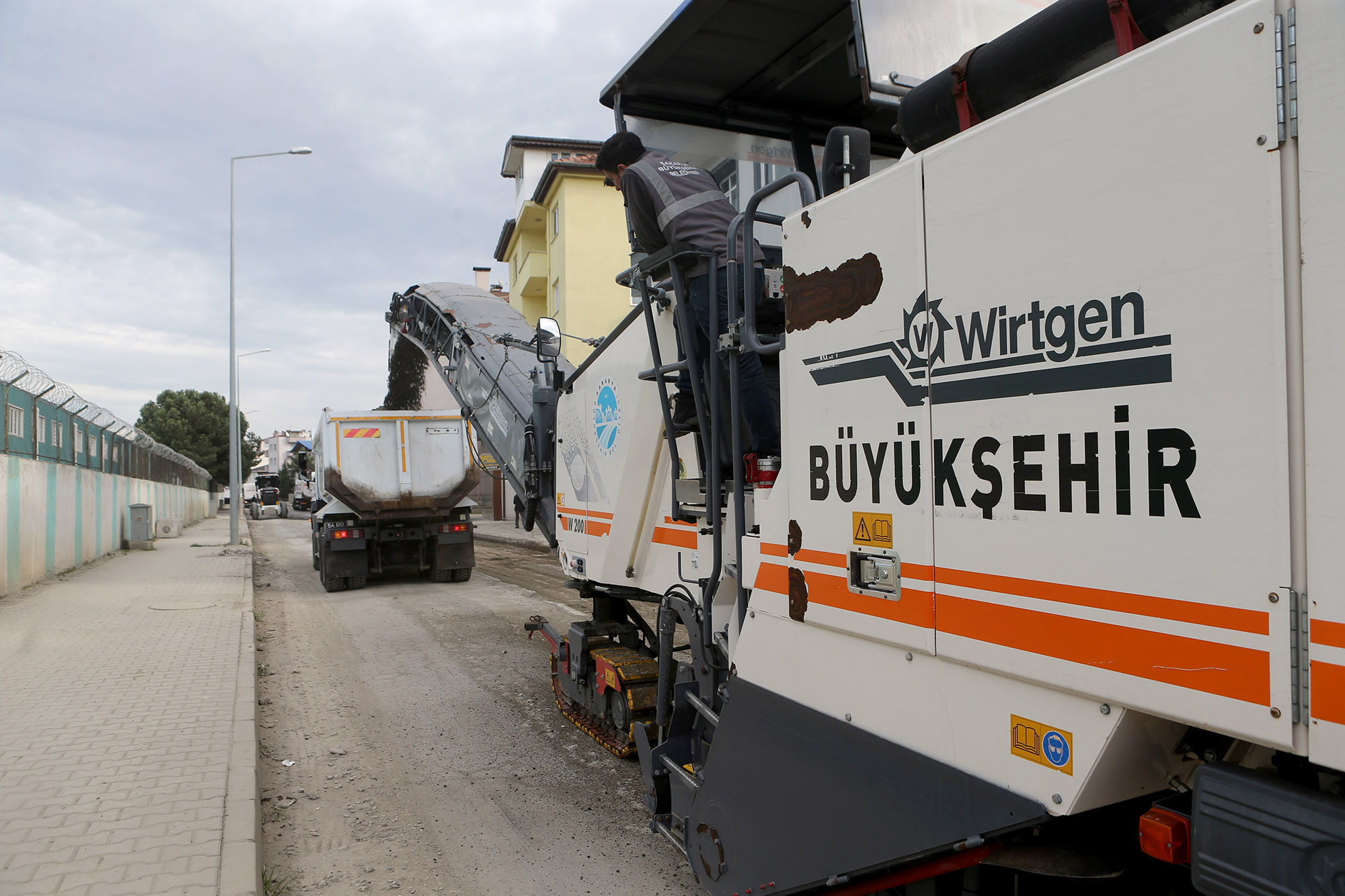 O bölgede altyapı tamam, sıra sıcak asfaltta