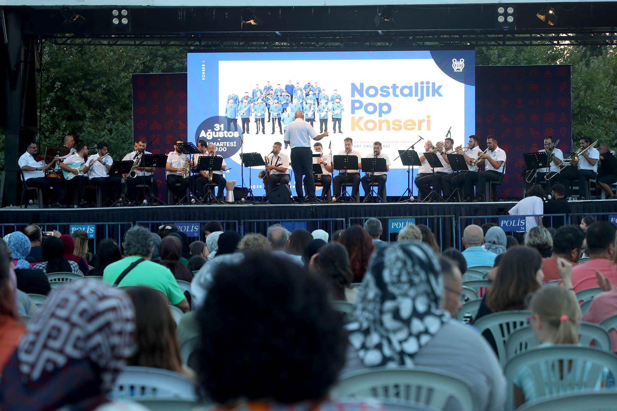 Açık Hava’da konser, sahne oyunu ve filmle unutulmaz cumartesi