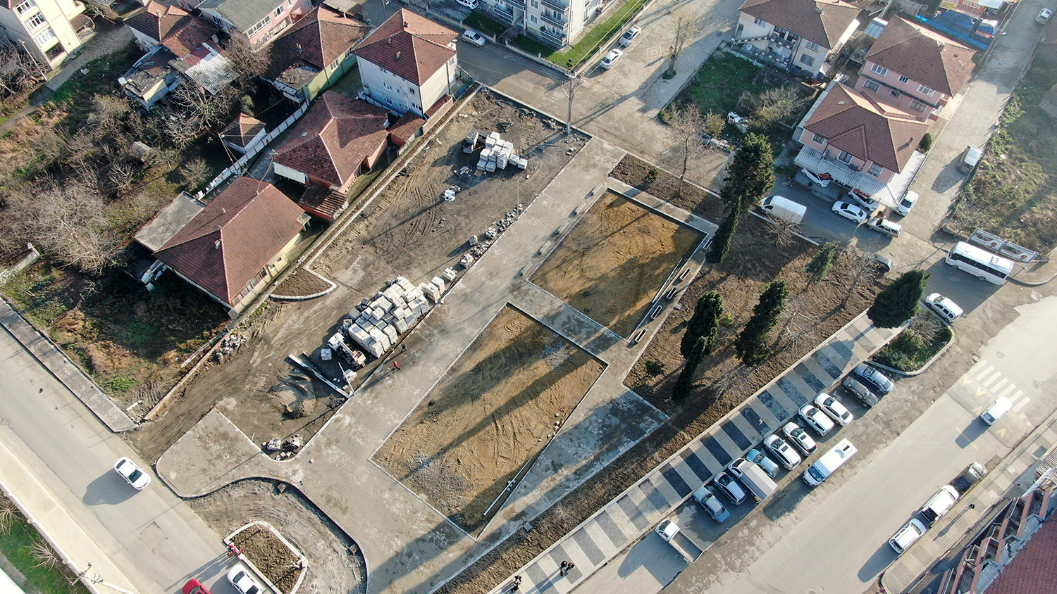 Büyükşehir Arifiye’nin çehresini değiştiriyor