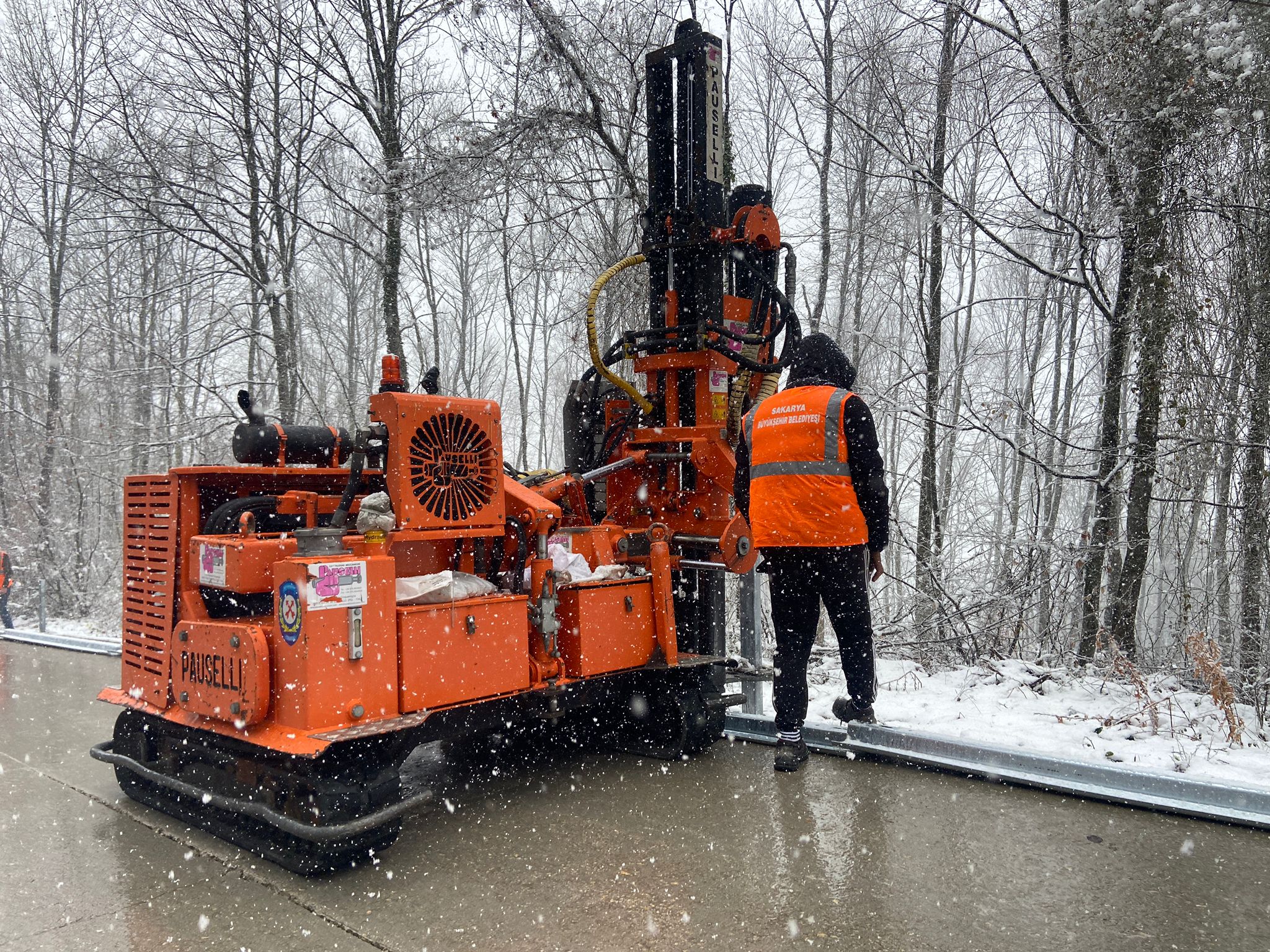 Büyükşehir’den can kaybını önlemek için kar-kış demiyor