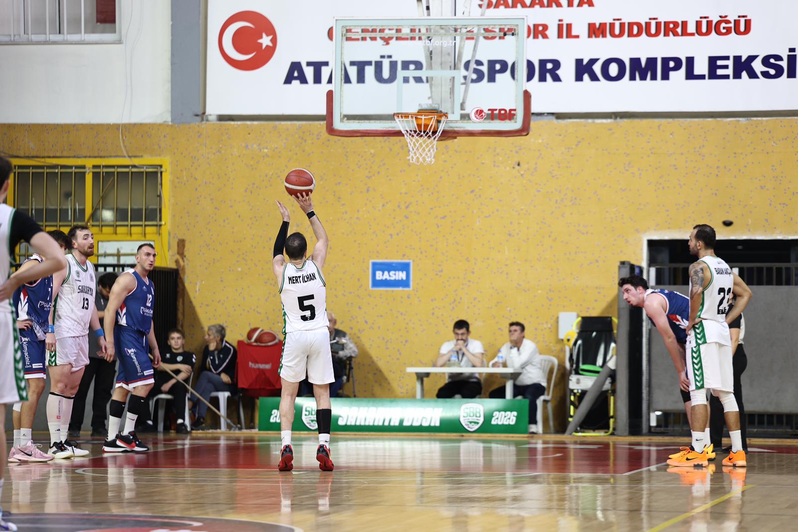 Büyükşehir Basketbol'dan fırtına gibi sezon açılışı: 100-63