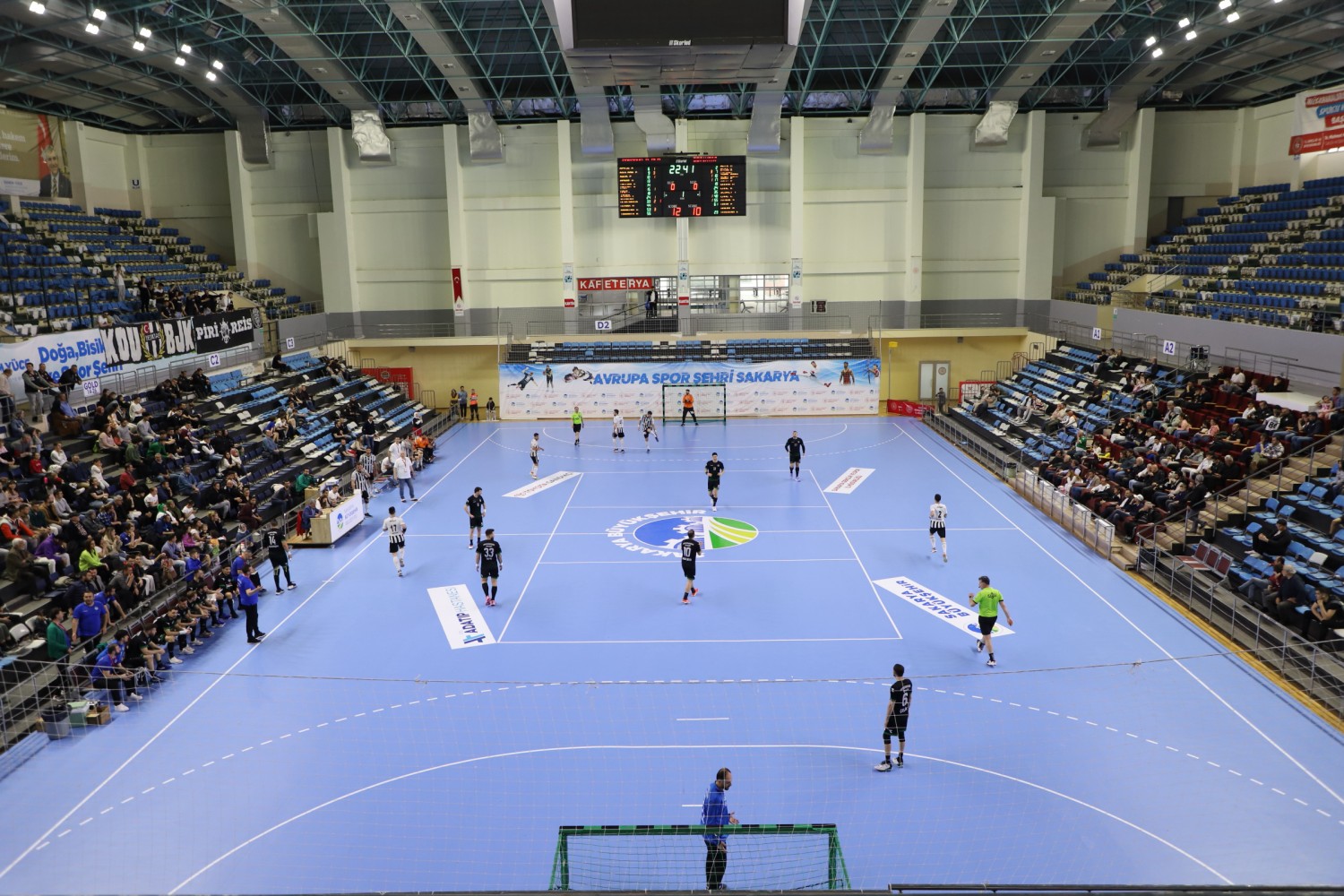 Büyükşehir hentbolun yarı finaldeki rakibi Beşiktaş
