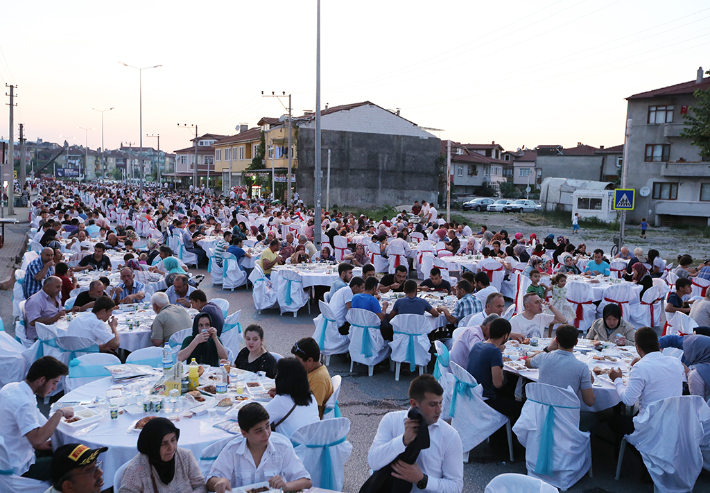 Erenler Gönül Sofralarına Misafir Oldu