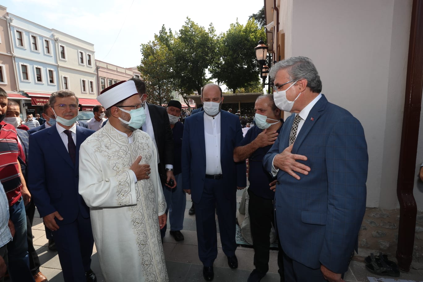 Orhan Cami ibadete açıldı