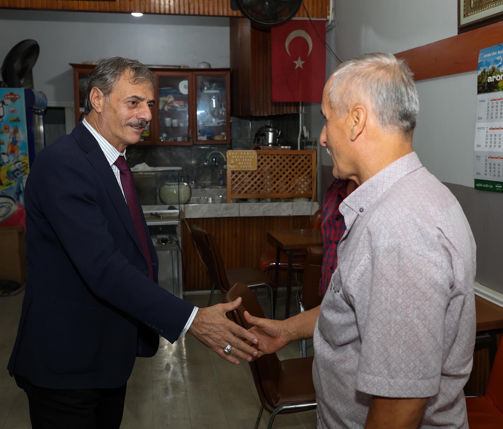 Yusuf Alemdar Sakarya’da adım adım vatandaşlarla kucaklaşıyor: “Şehrimizin ihtiyaçlarına yönelik adımlarımızı kararlılıkla atıyoruz”