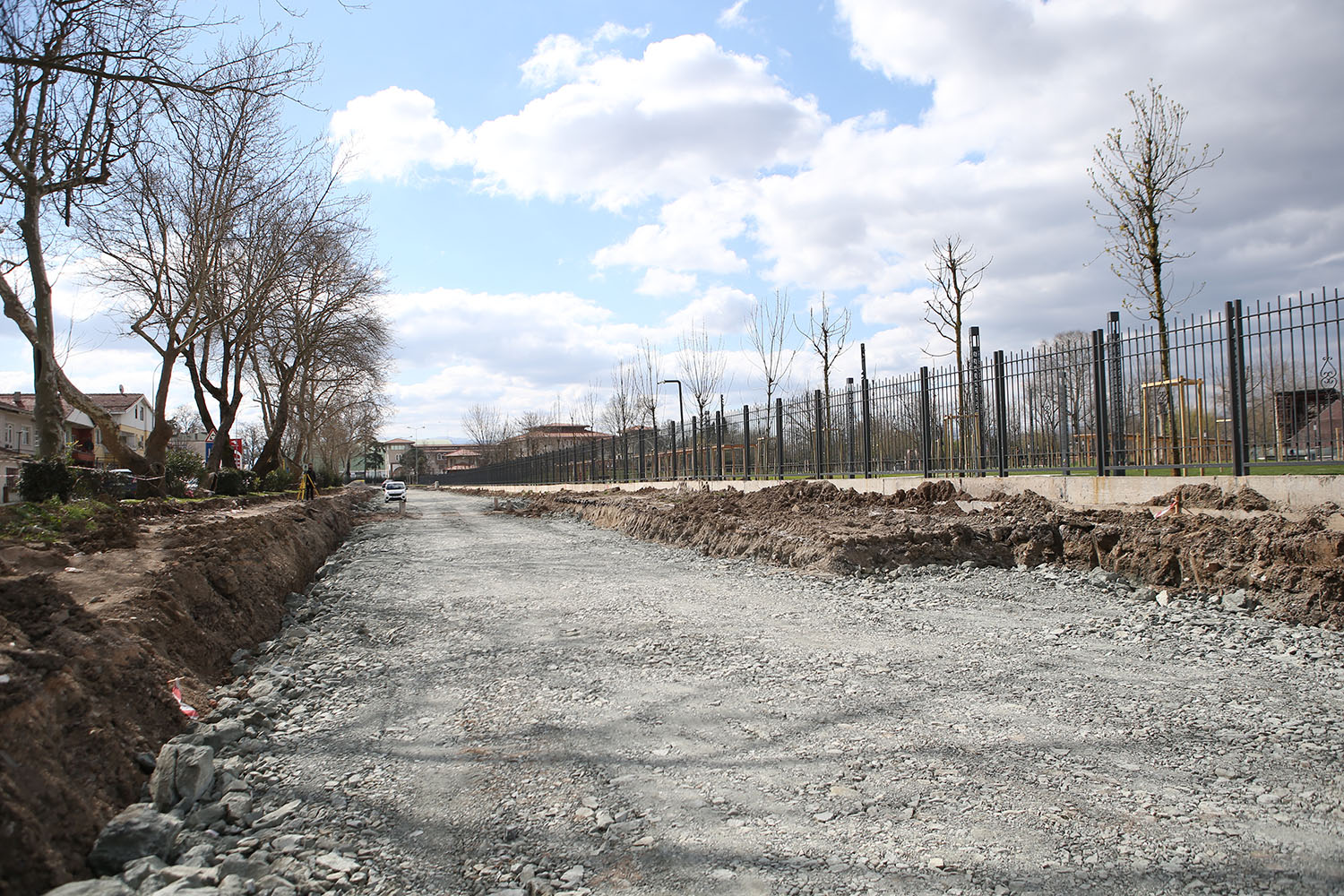 Yazlık Caddesi’nde duble yol çalışmaları başladı