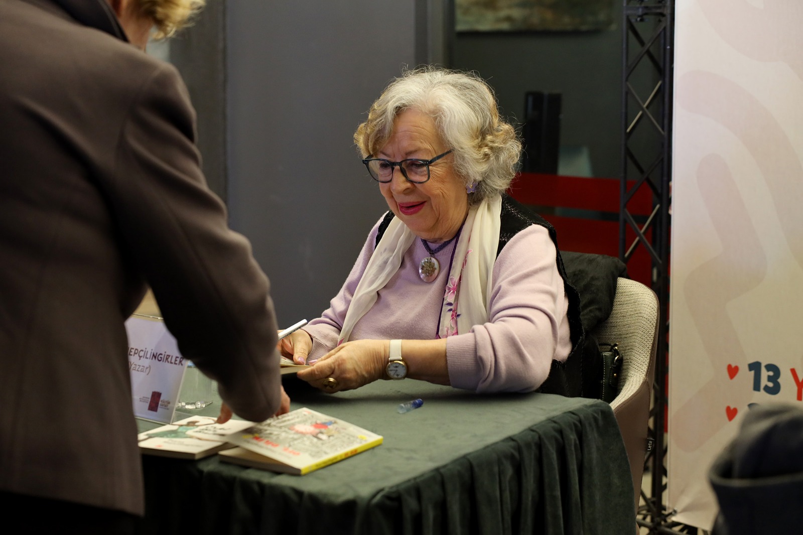 Sakarya Çocuk Edebiyatı Fuarı hafta sonunda doldu taştı