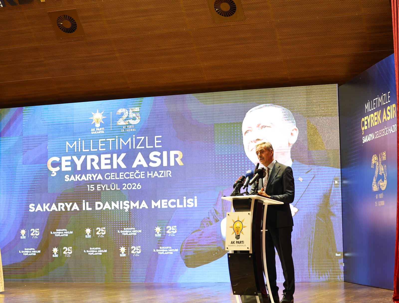 “Her gün yeni bir çalışmaya, yeni bir projeye hazırlanıyoruz”