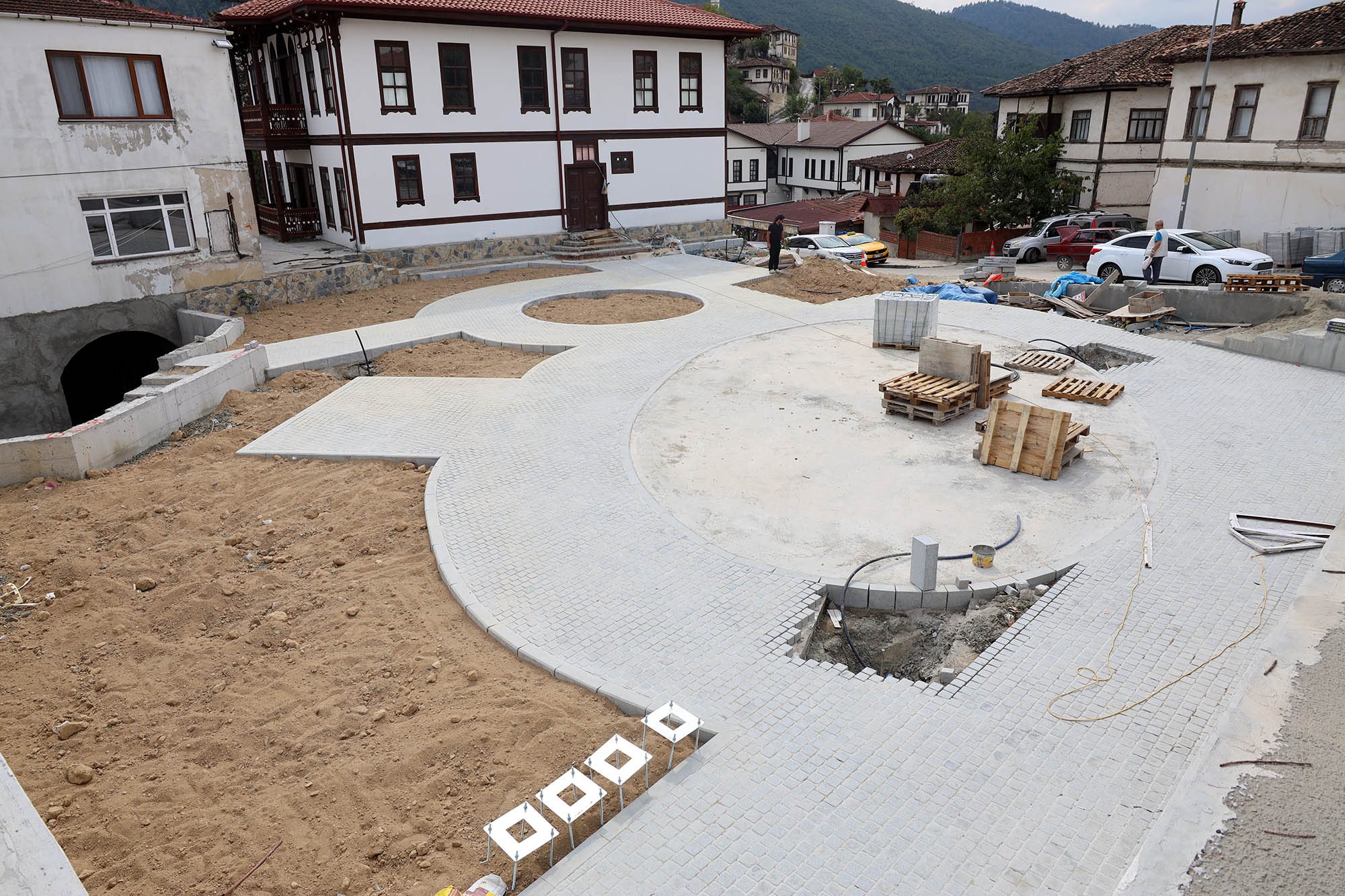 Şehrin turizm rotası Taraklı’ya 4 ayrı projeyle yepyeni bir yüz: Yeni yaşam alanları hızla tamamlanıyor