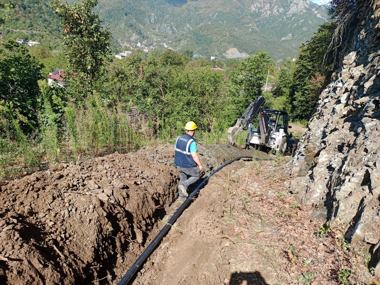 Büyükşehir Belediyesi’nin altyapı hizmetleri Geyve Doğançay ile buluştu