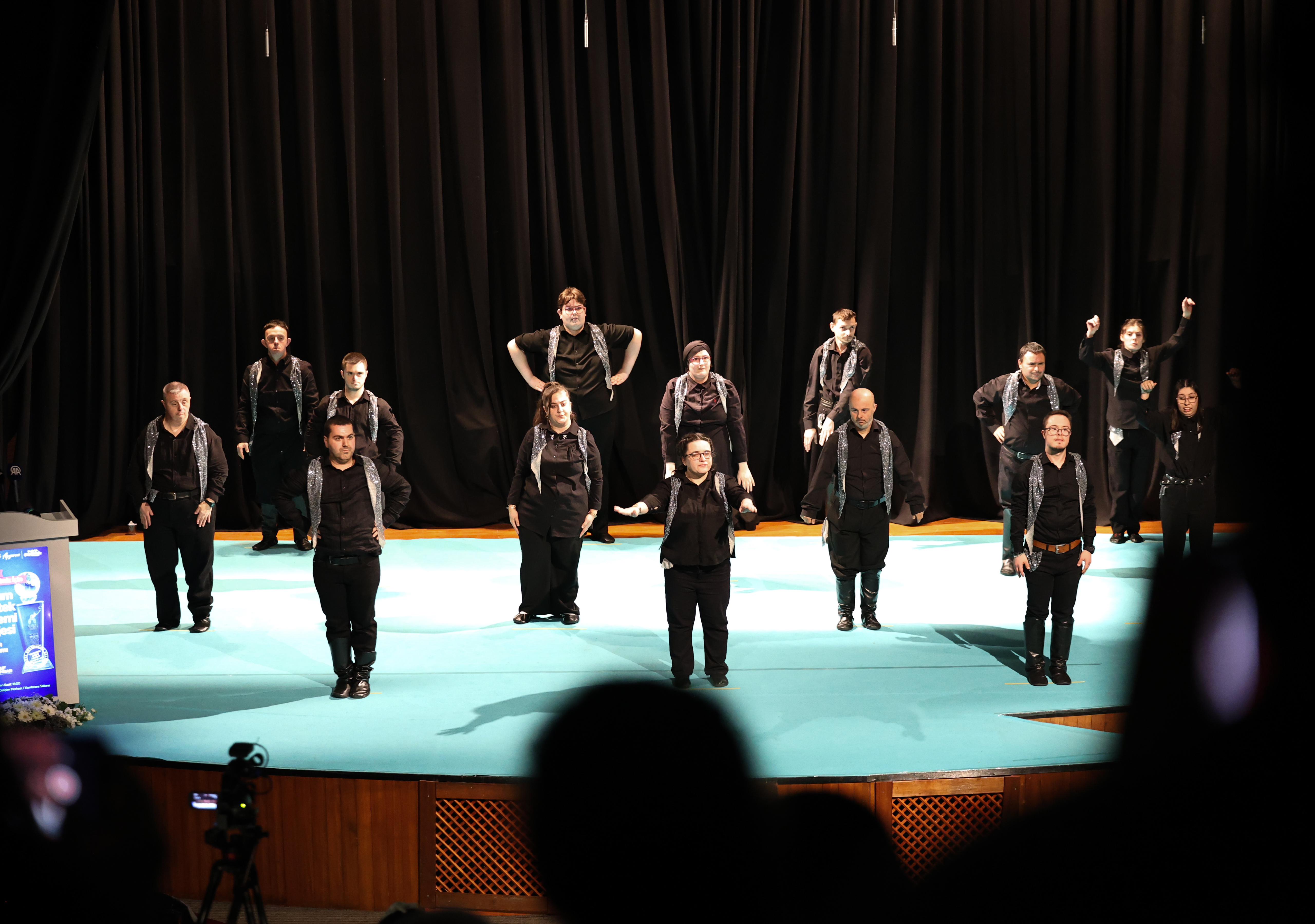 Cumhurbaşkanı Erdoğan'dan ödül alan projeyle Sakarya'da ulaşımda engeller kalktı: “Engelsiz bir şehir için gayretle çalışıyoruz”