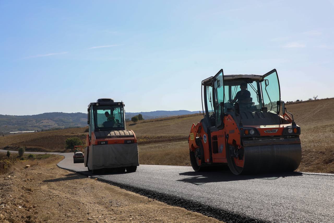 Büyükşehir şehrin güney ucunda 21 kilometrelik arterleri yeniliyor