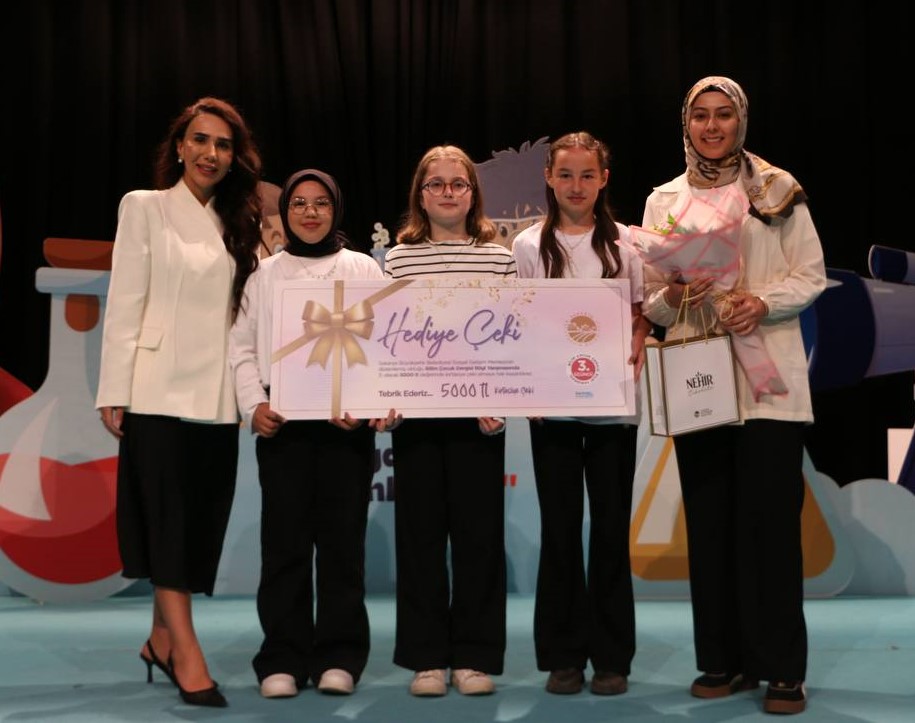 Bilim çocukları ödüllerine kavuştu