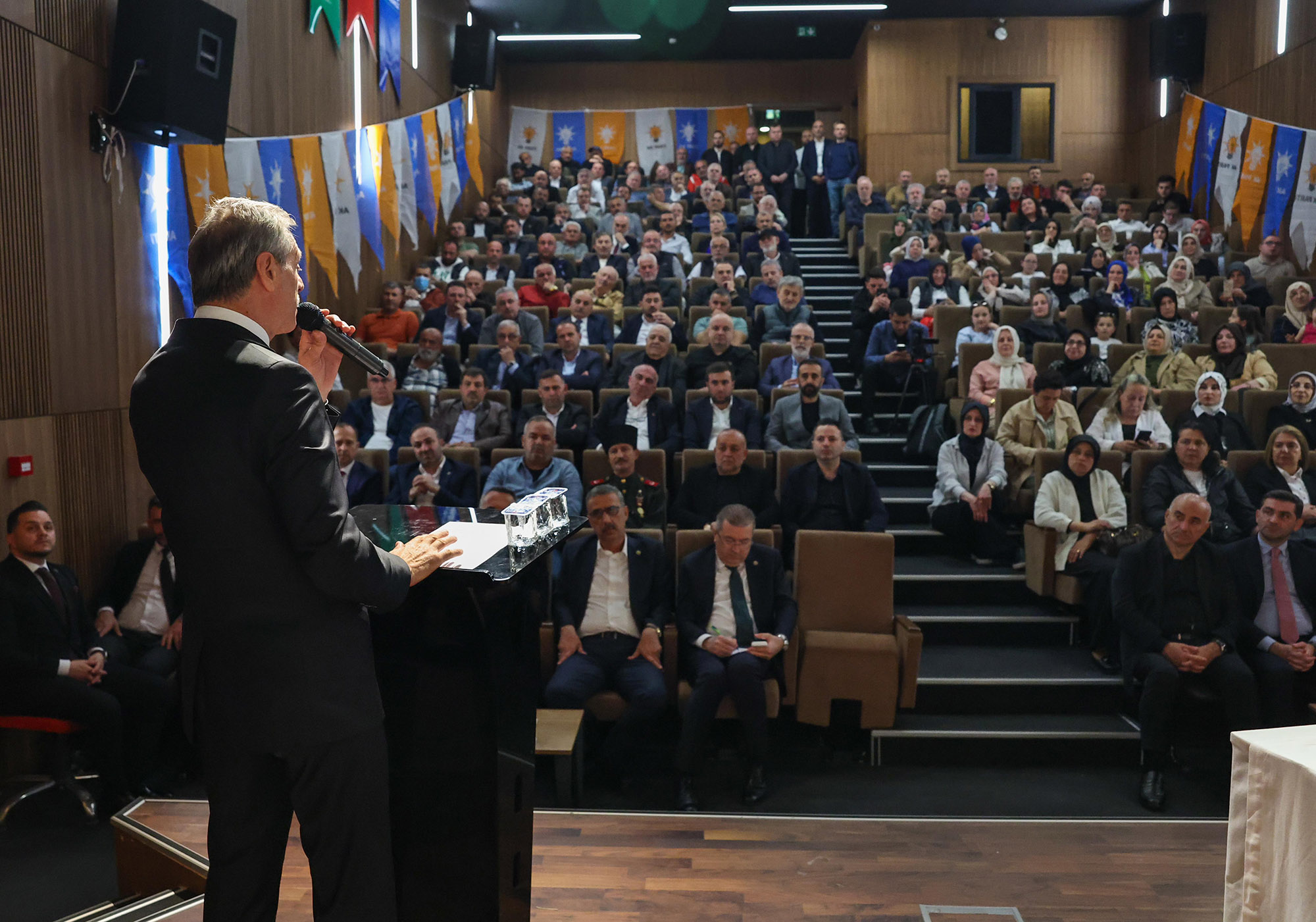 “Yanık’tan başlayacak 6 kilometrelik yaşam alanı için ihaleye çıkıyoruz”