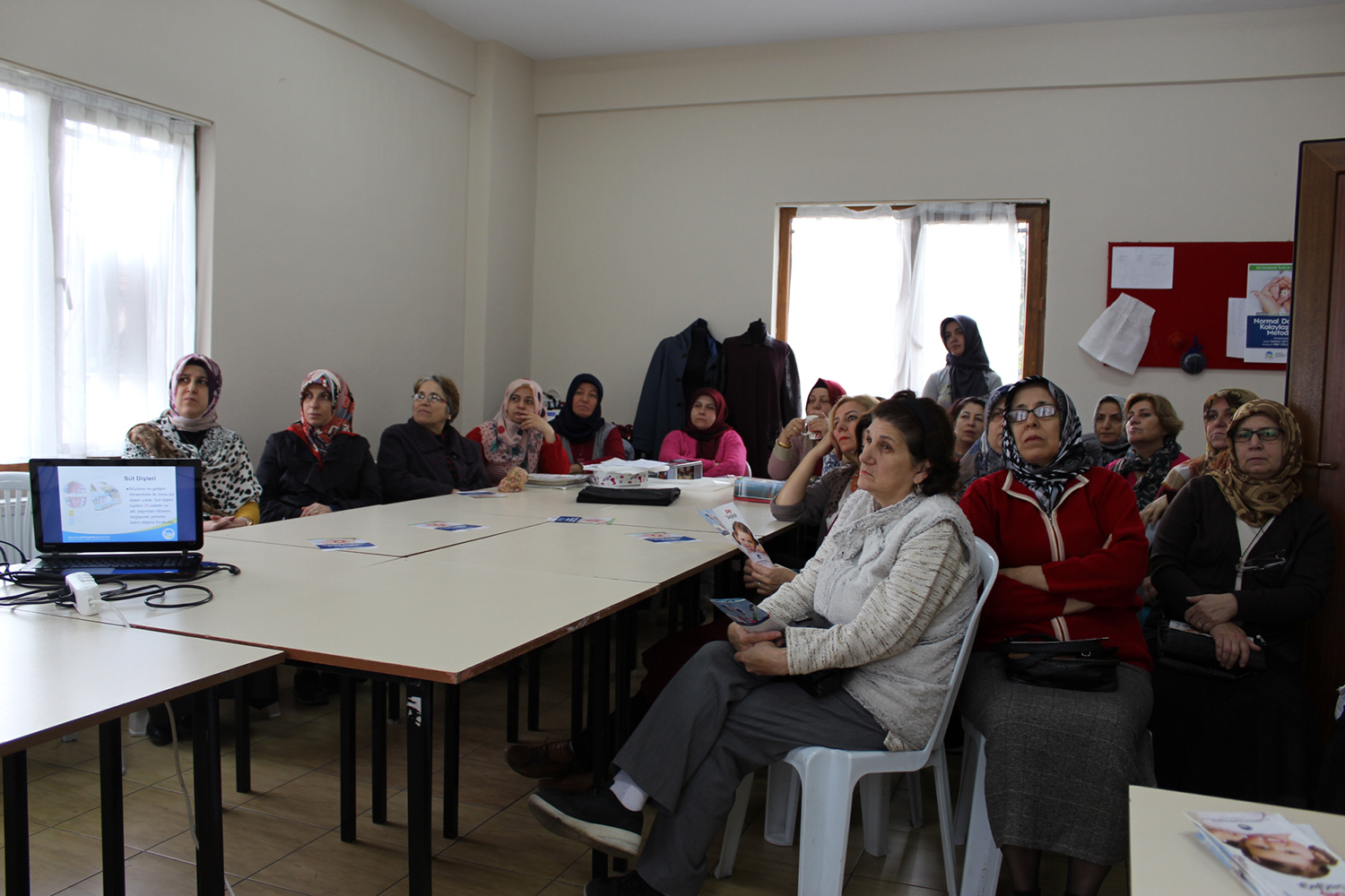 Tıp Merkezi’nden Diş Sağlığı Seminerleri