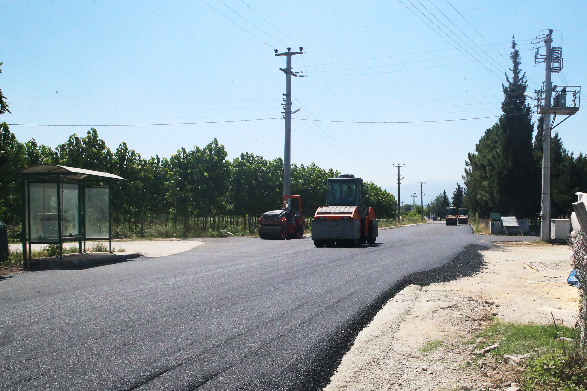 Sakarya’nın caddeleri Büyükşehir’le yenileniyor