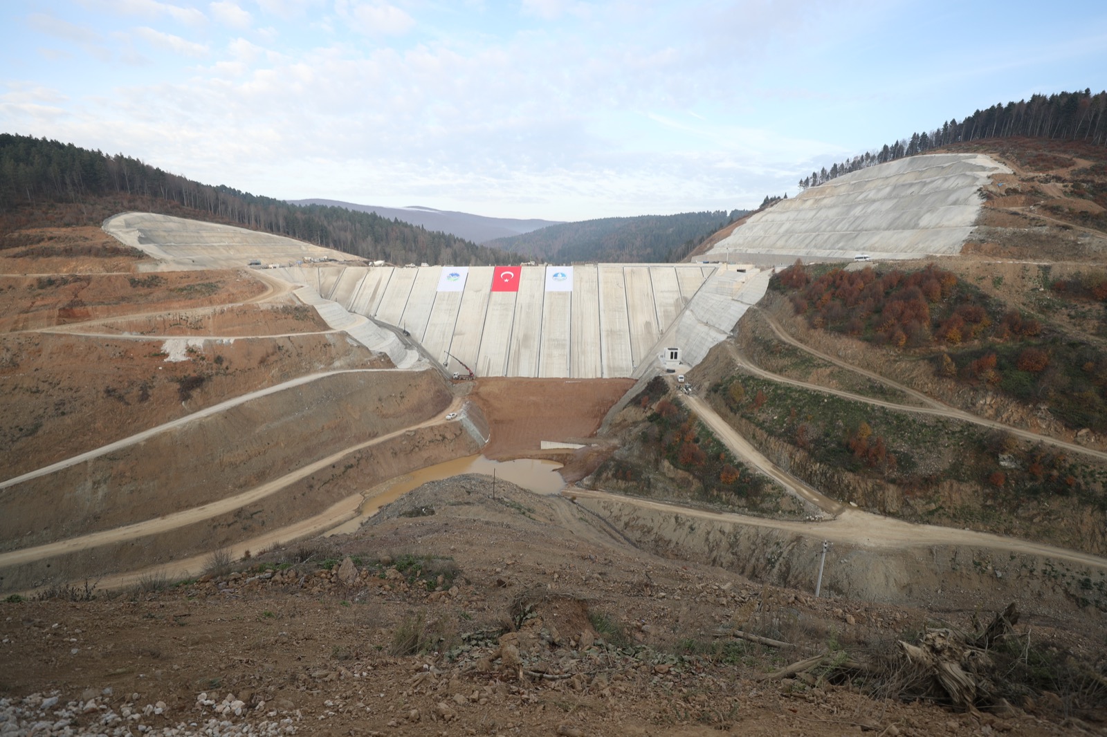 Akçay’da kapaklar kapandı su tutulmaya başlandı