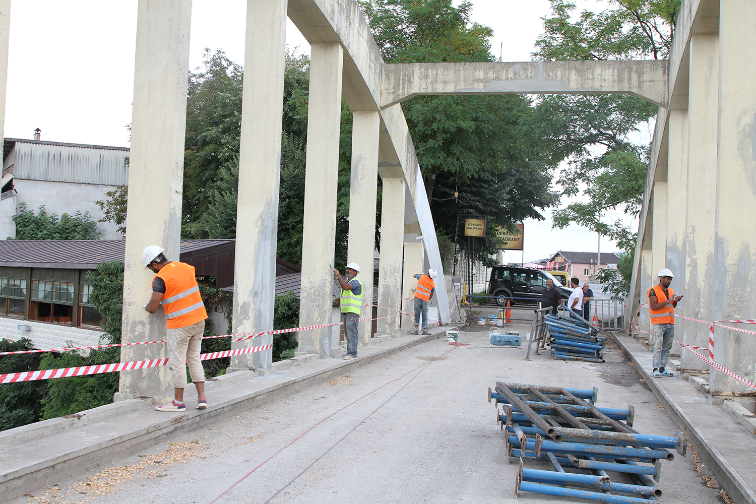 Tarihi Sakarya Köprüsü yenileniyor