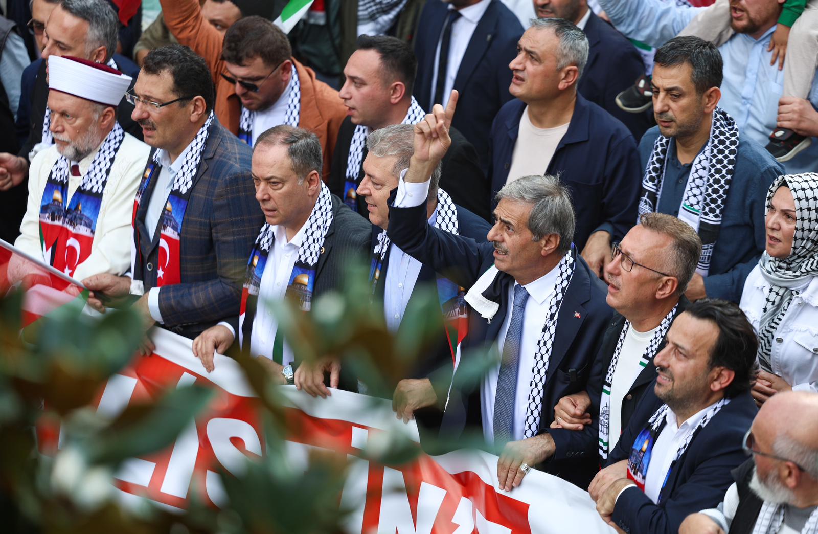 Başkan Alemdar: “Sakarya mazlumun yanında olduğunu bir kez daha gösterdi”