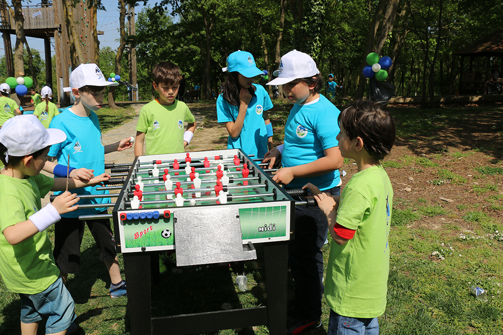 Çocuklar Macera Park’ta doyasıya eğlendi