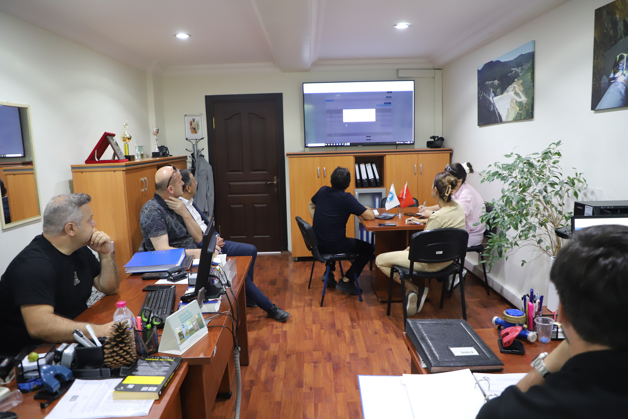 Söğütlü’nün 25 kilometrelik altyapısı için ilk adım tamam