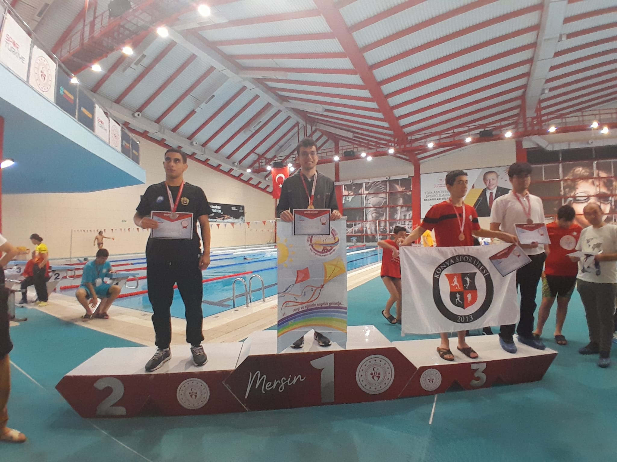 Büyükşehirli yüzücü Selim Kerem Serbest Türkiye Mersin’de tarih yazdı
