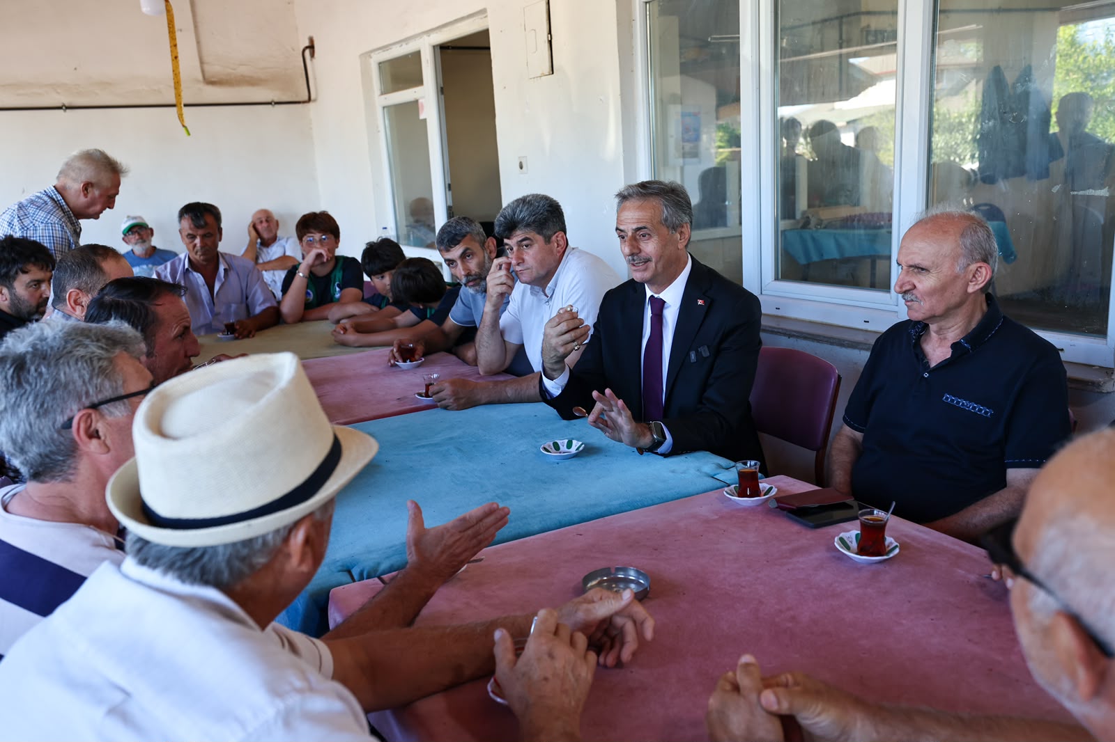 Yusuf Alemdar Ferizli’yi adım adım gezdi: “Gölkent’te ulaşımı güçlendirdik, Atatürk Parkı’yla ilçeye nefes olduk”