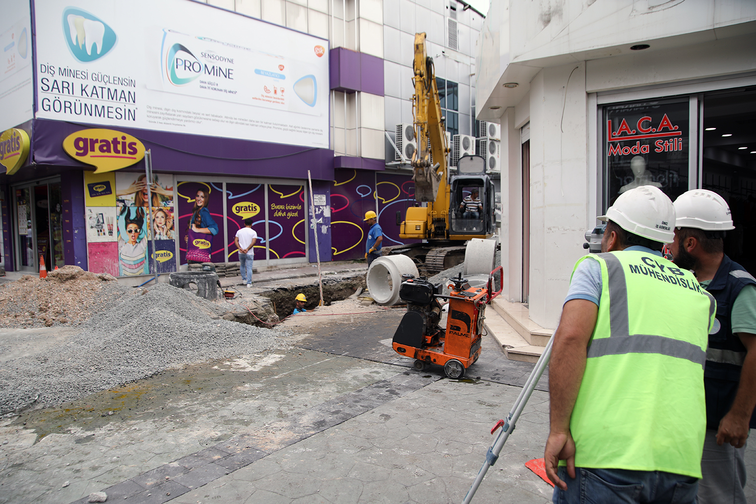 Lüleci Sokak’ta altyapı çalışmaları başladı