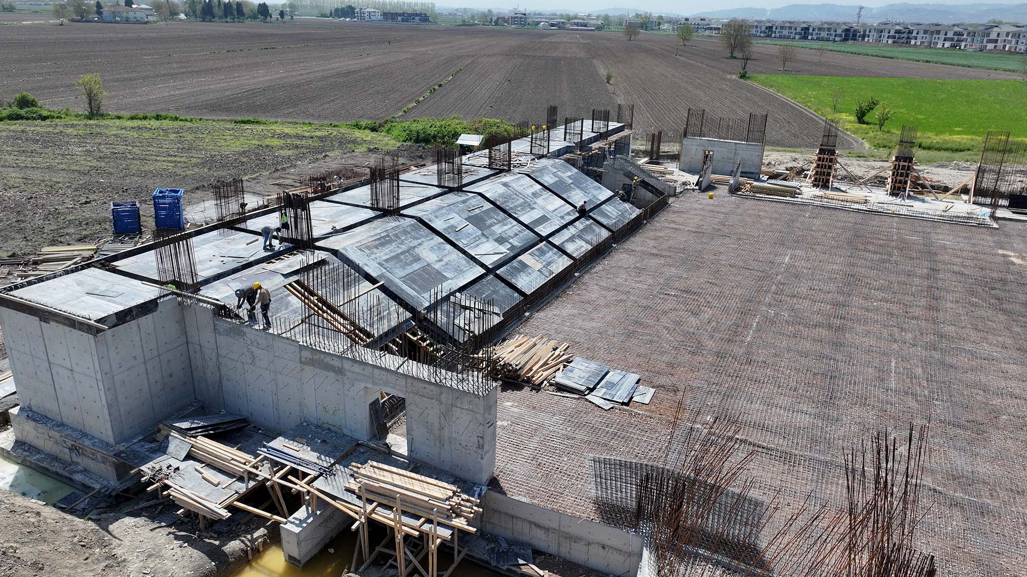 Adapazarı modern spor tesisine kavuşuyor: Bölgenin cazibe noktası, sporun merkezi olacak…