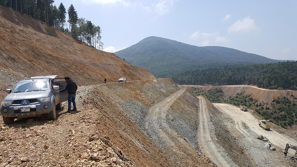 Akçay’da Sıra Baraj Gövdesinde