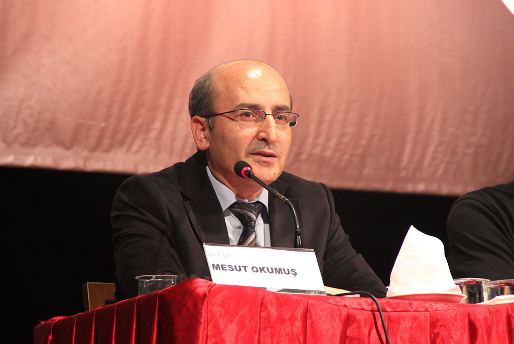 Kadim Geleneğin Yorumcu Müslüman Aklı: İbn Rüşd