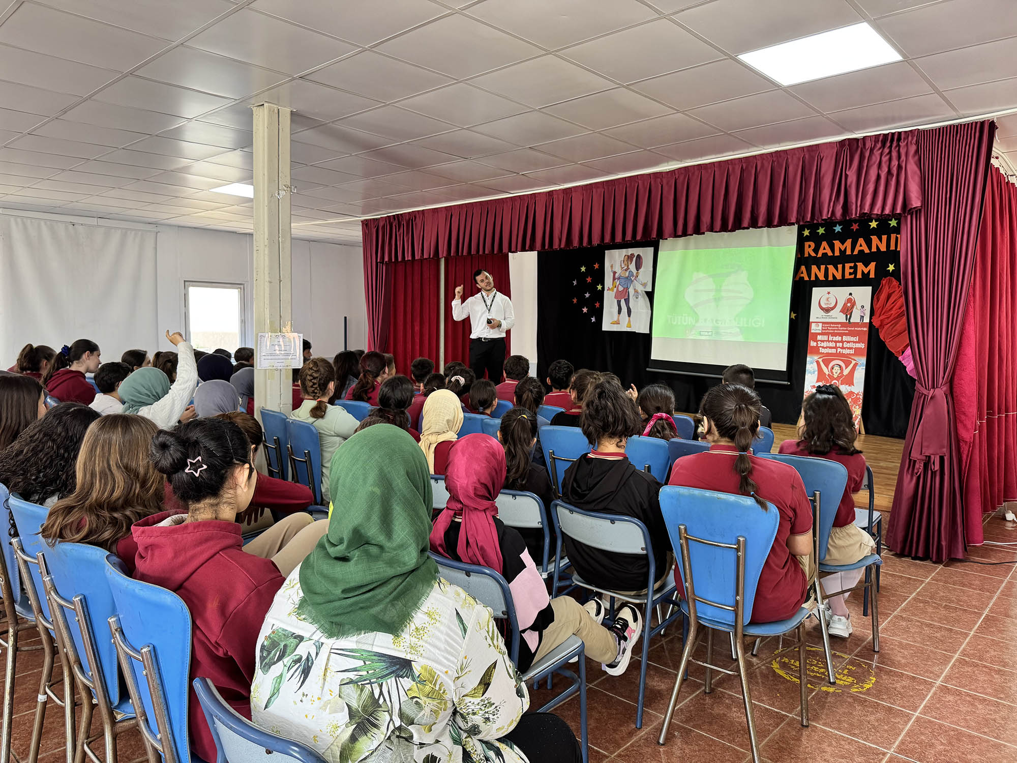 Öğrencilere teknoloji bağımlılığı semineri