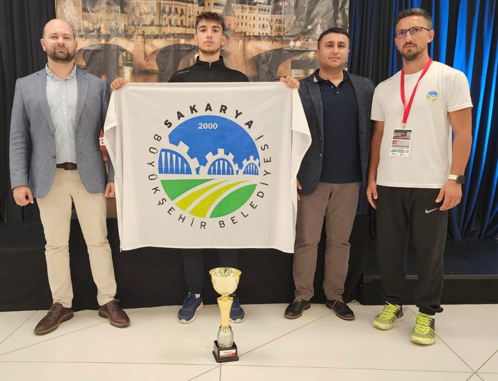 Büyükşehir sporcusu İsviçre’de altın madalyanın sahibi oldu