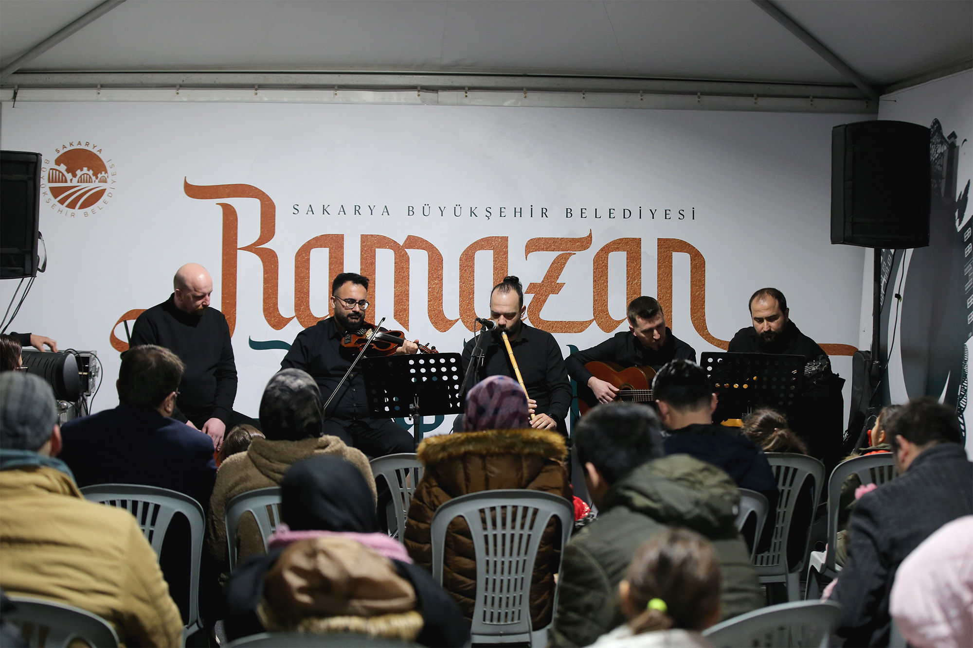 Ramazan Sokağı’nda kulakların pasını silen tasavvuf gecesi