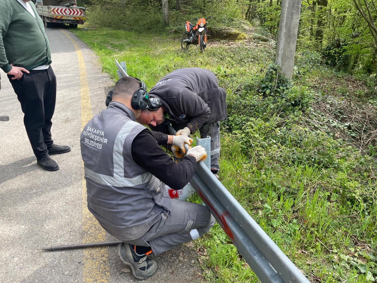 Büyükşehir’den Hendek’te ulaşım güvenliğini artıran çalışma