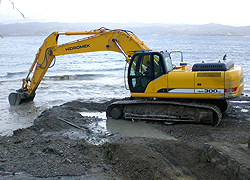 SASKİ Dereleri Temizliyor