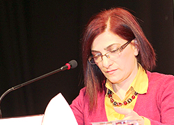 Hattat Kalemini Asla Bırakmamalı