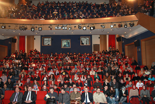 Adalet ve Merhamet Timsaliydi