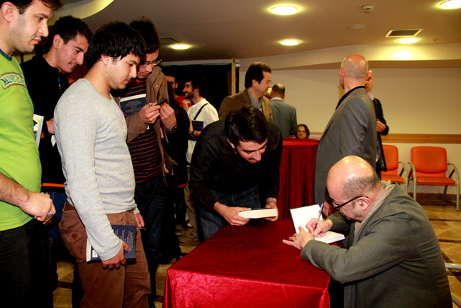 İnce Hüzünlerin Yazarına Saygı Gecesi