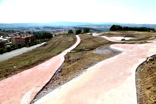 Korucuk Park'ta Çalışmalar Tam Gaz