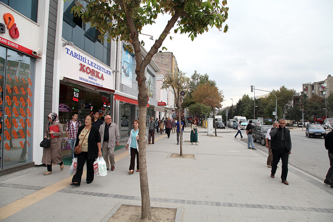 Sıra Aydınlatma ve Şehir Mobilyalarında