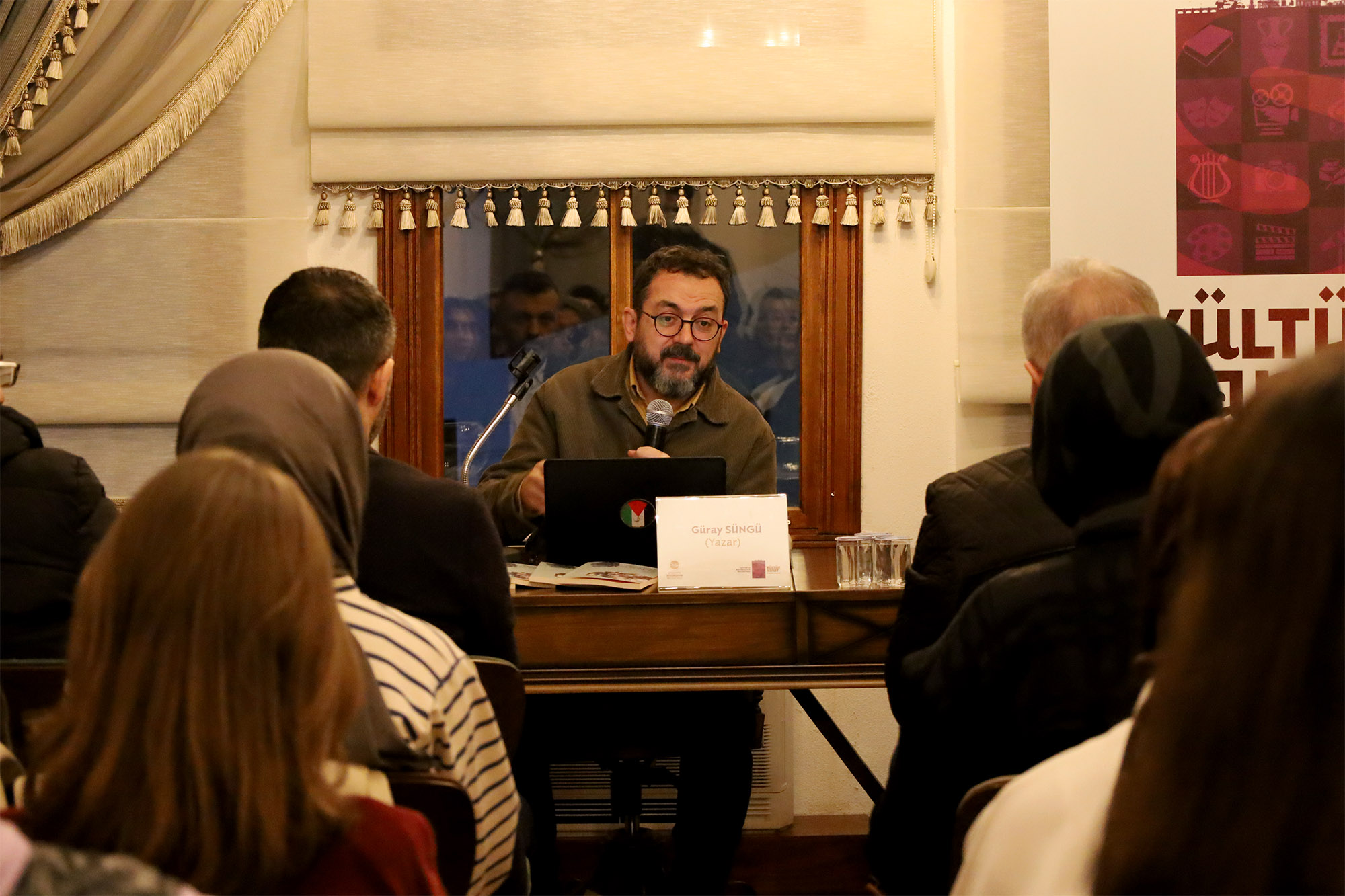 Dünya Öykü Günü’nde Güray Süngü ile sanatı konuştular