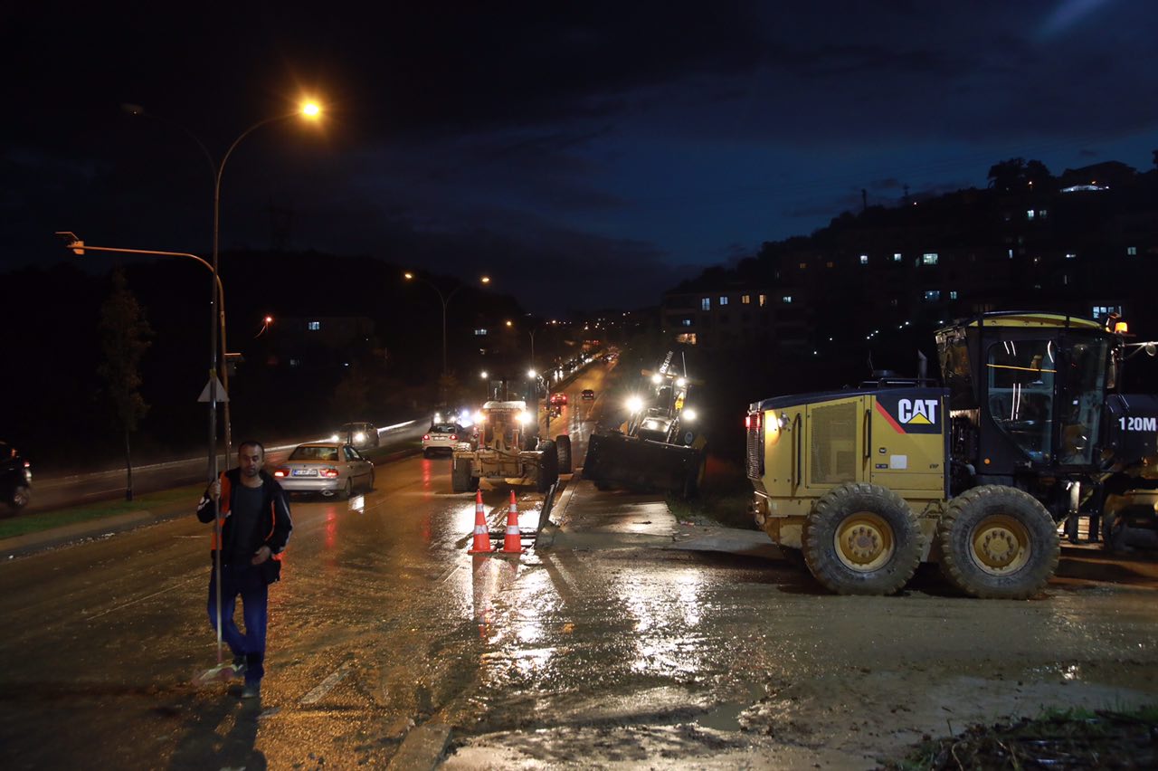 20 dakikada metrekareye 30 kilogram yağış