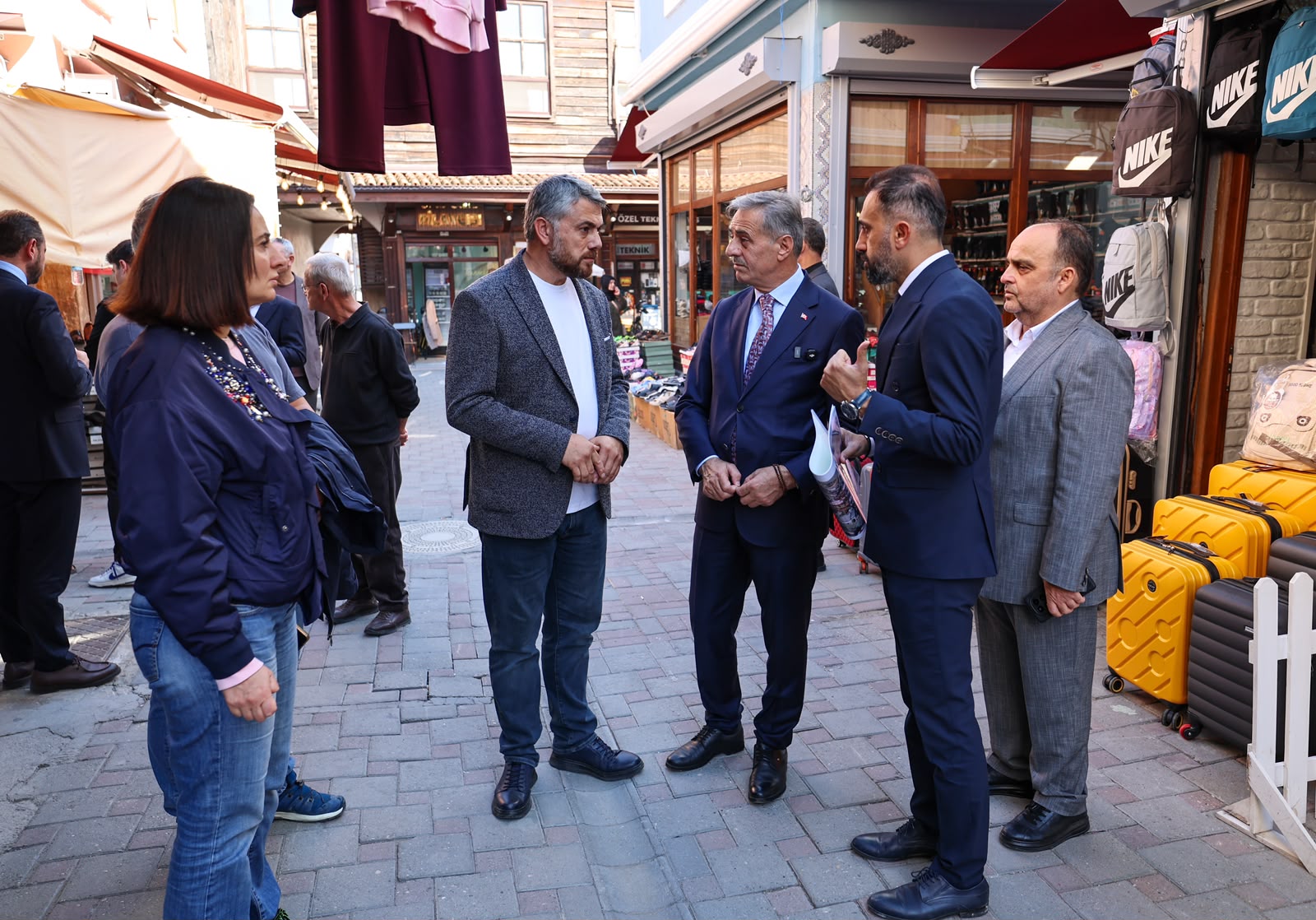 “Tarihi Uzunçarşı yenilemenin ardından yeniden ticaretin merkezi olacak”