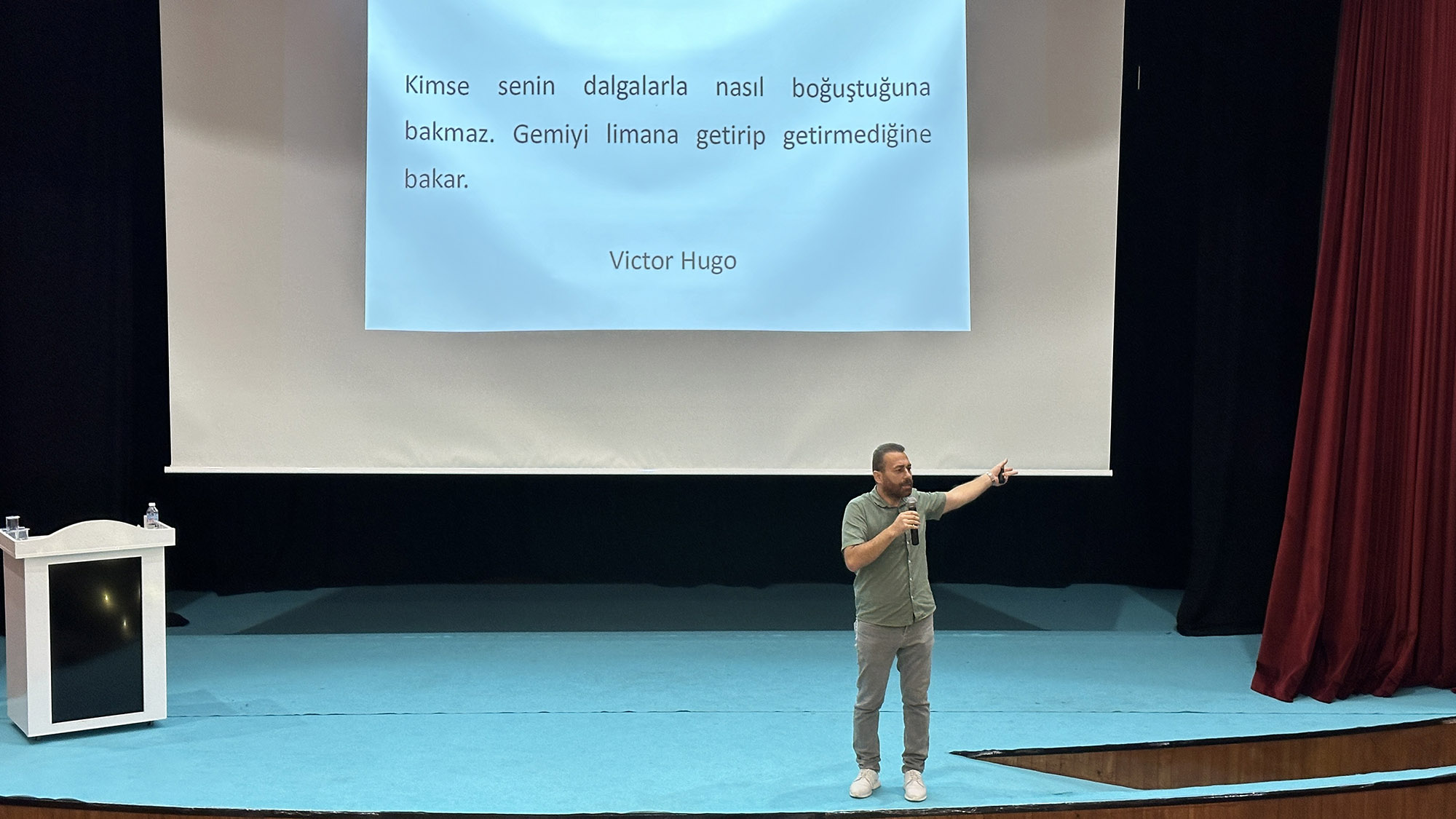 KPSS adaylarına son motivasyon Büyükşehir’den “Başarının yolu her an kendine inanmaktan geçiyor”