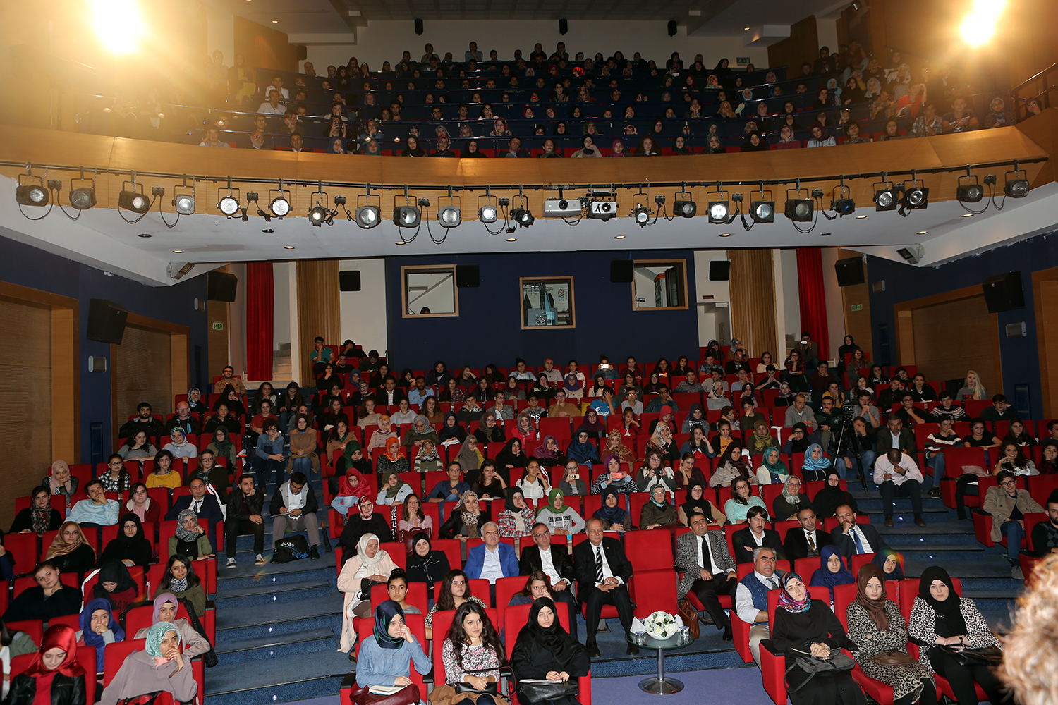 Şiir Seneler Sonra da Olsa Muhatabını Bulur