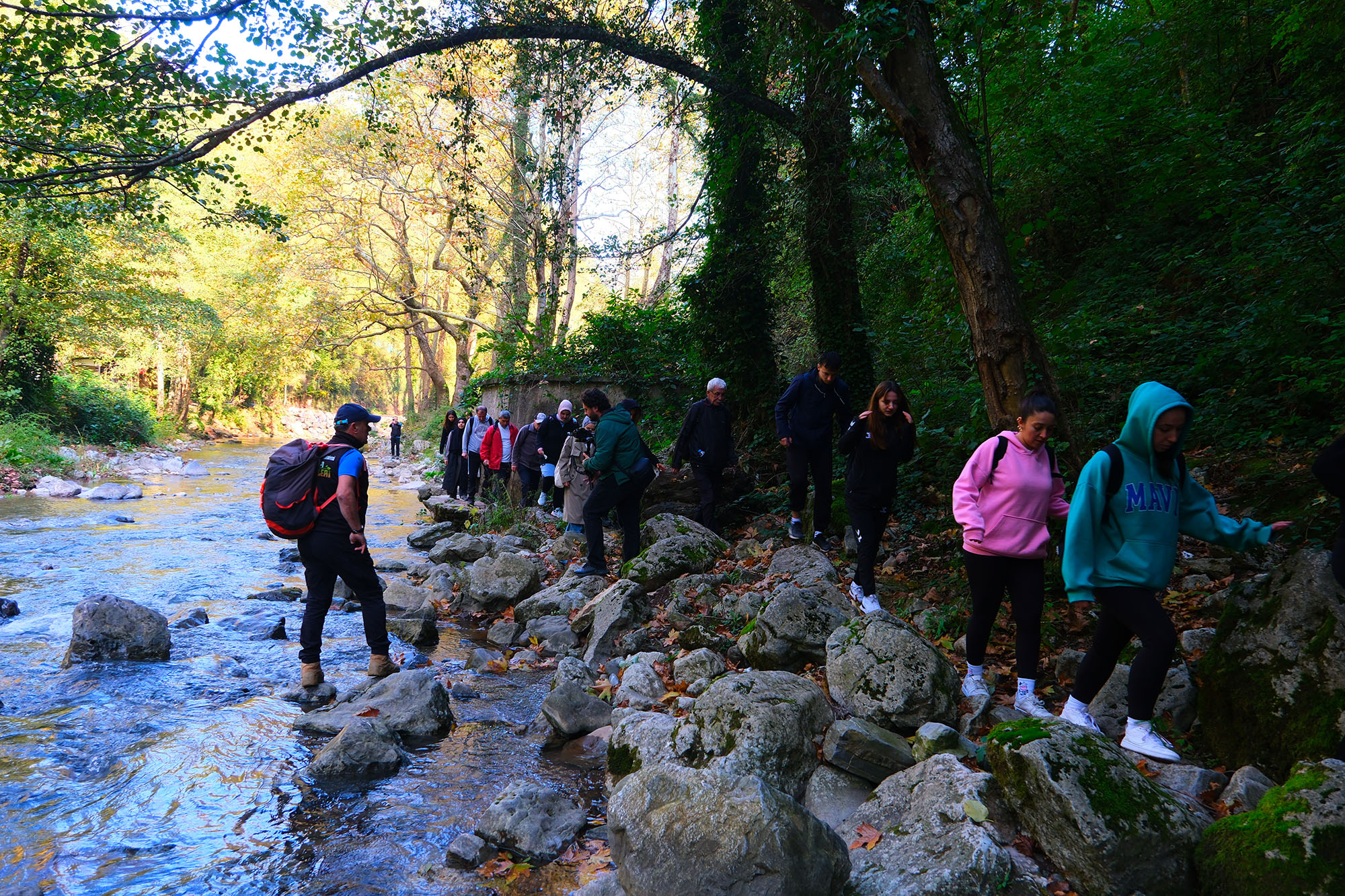 Kuzeyin tabiat harikaları arasında unutulmaz bir sonbahar yürüyüşü