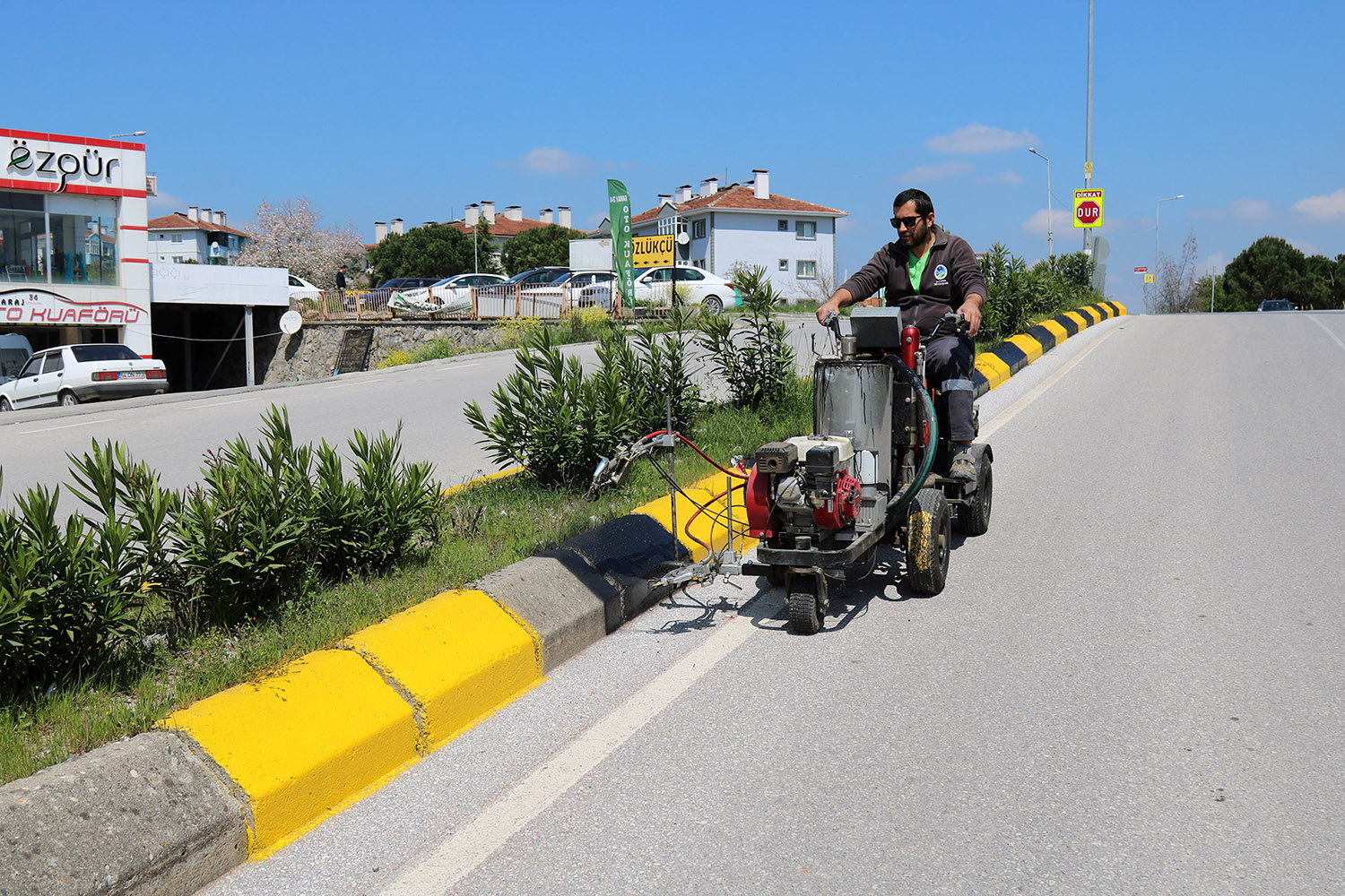 Büyükşehir 3 farklı noktada işlemleri tamamladı 
