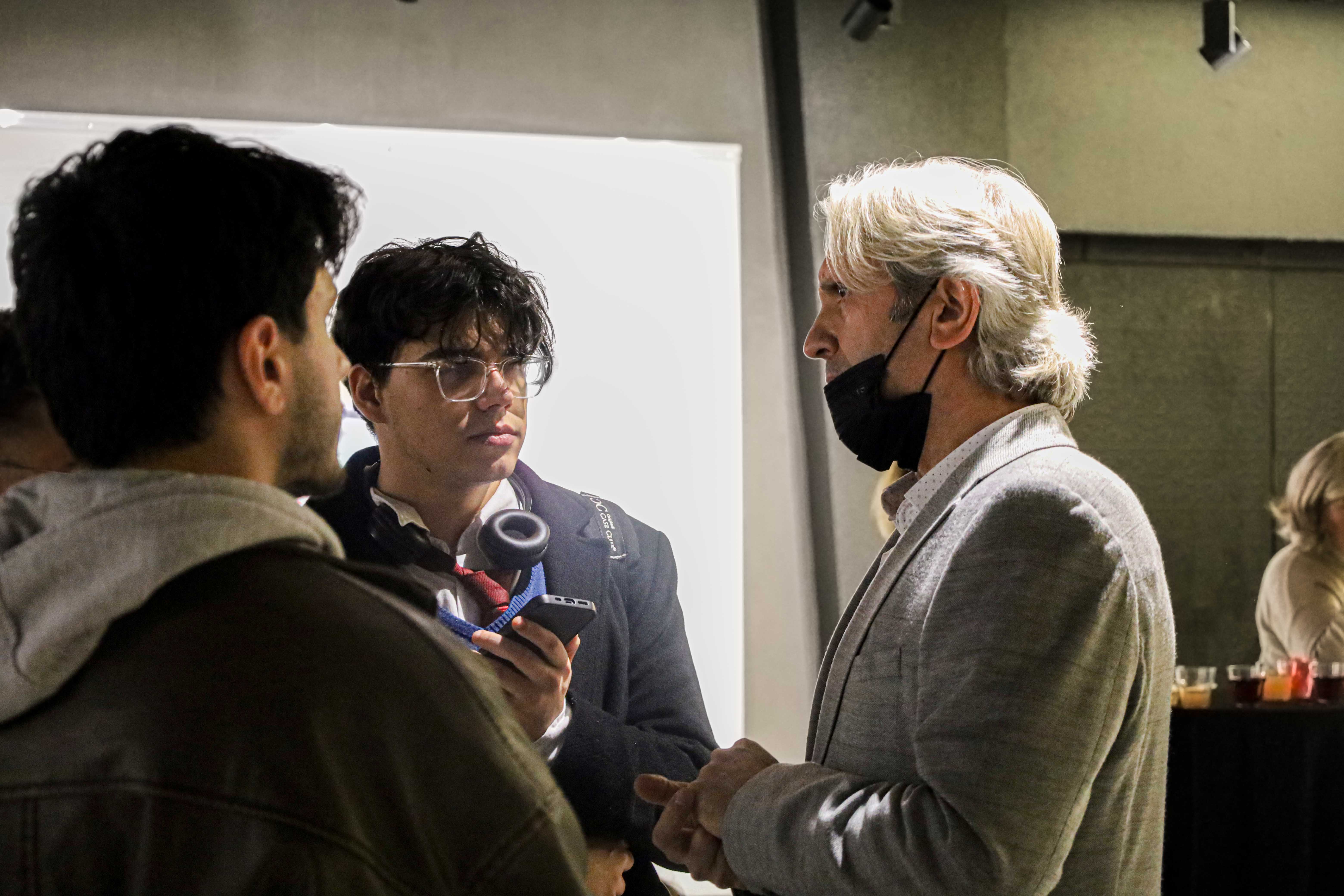 Öğretmenler Günü’ne özel resim sergisi OSM’de kapılarını açtı