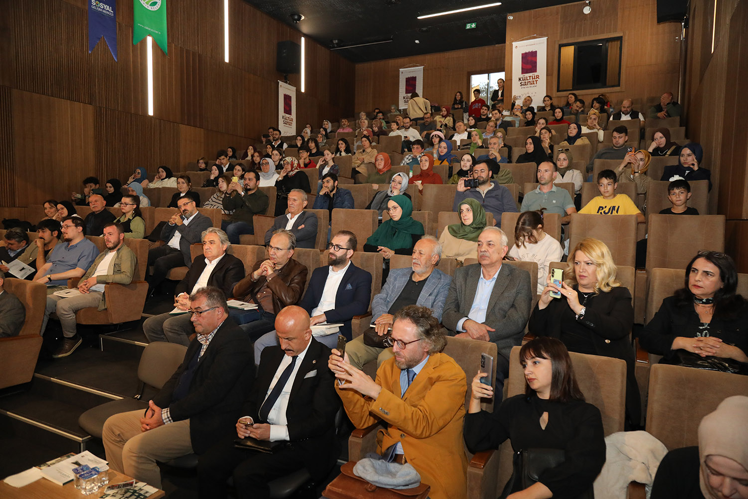 Şiirin ruhu Sakarya’da canlandı; Sapanca Şiir Akşamlarından muhteşem final